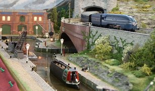Canalside basin